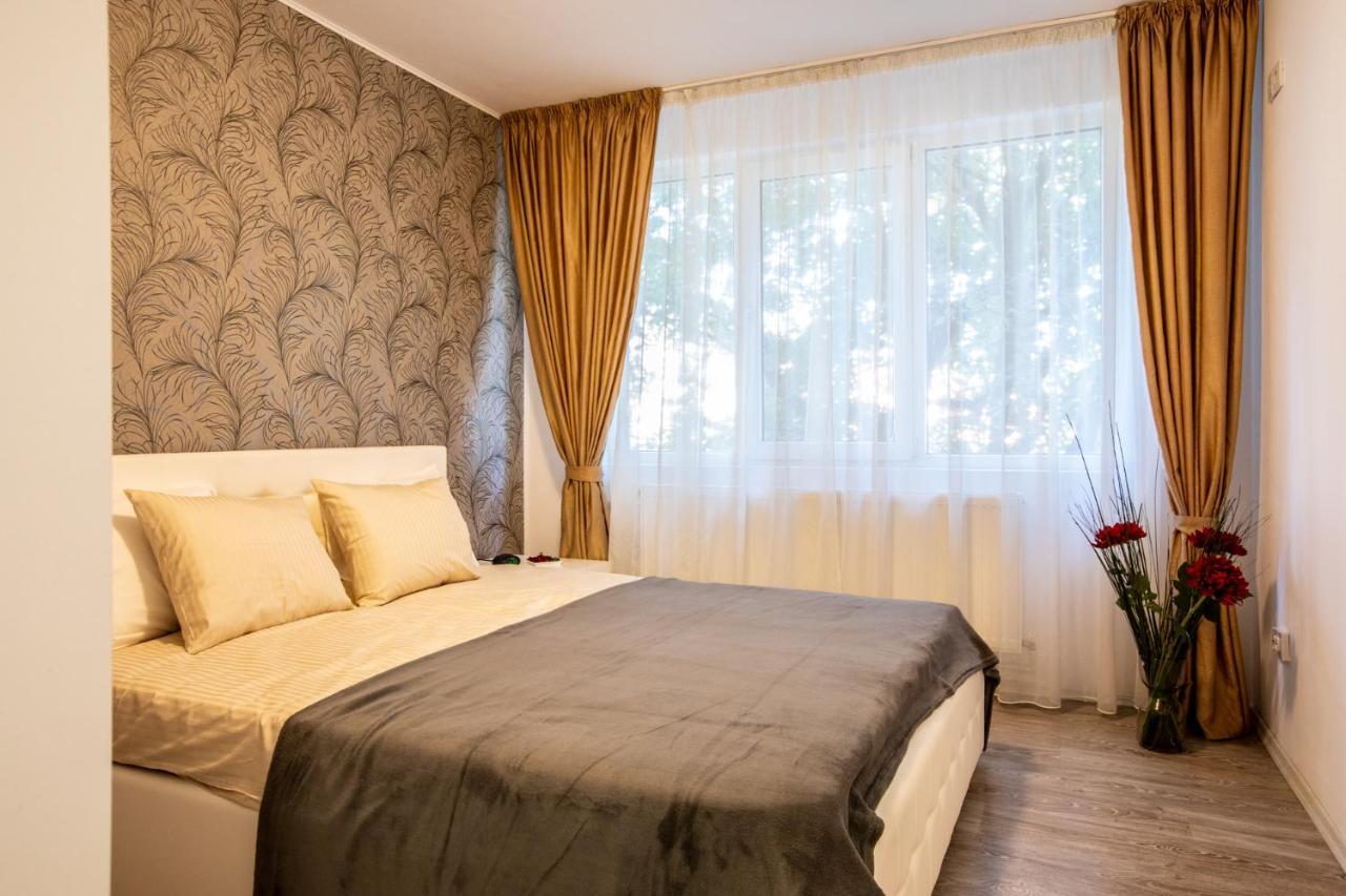 Aquarium Apartment Grivita Bucharest Exterior photo