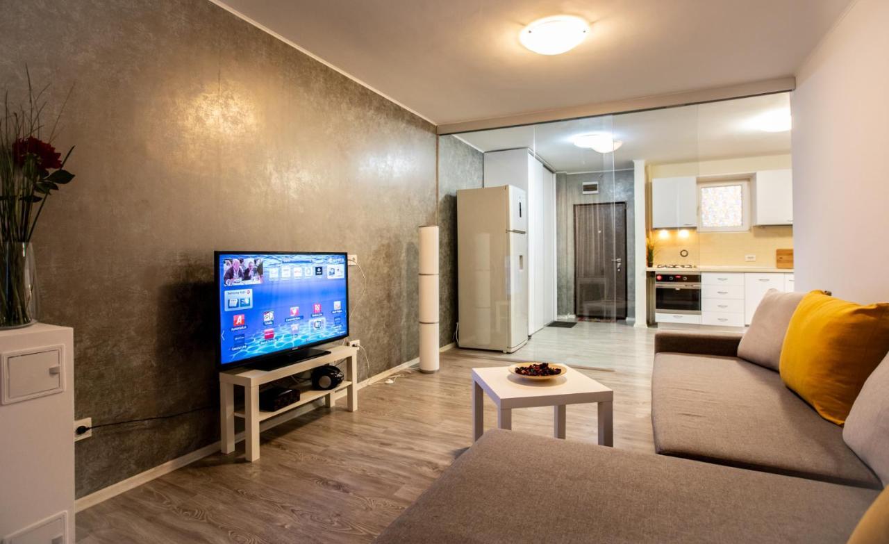 Aquarium Apartment Grivita Bucharest Exterior photo