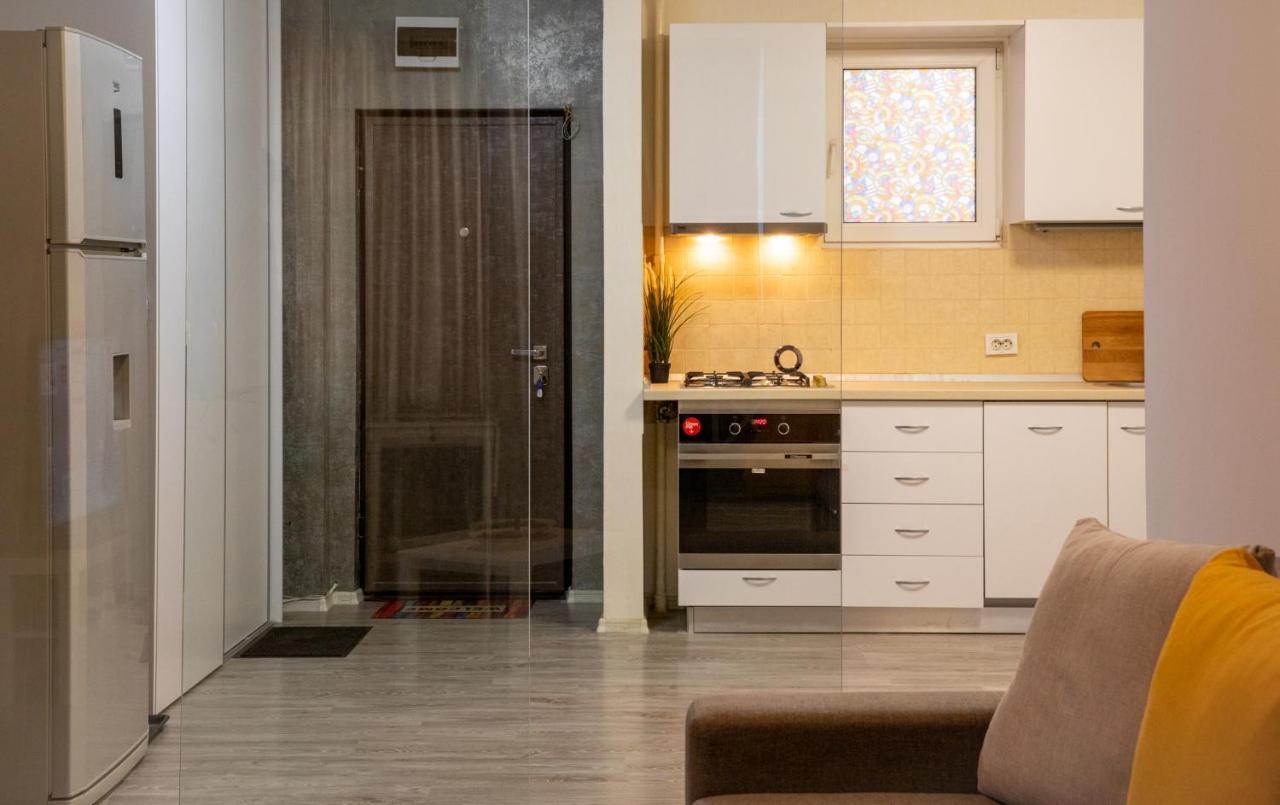 Aquarium Apartment Grivita Bucharest Exterior photo